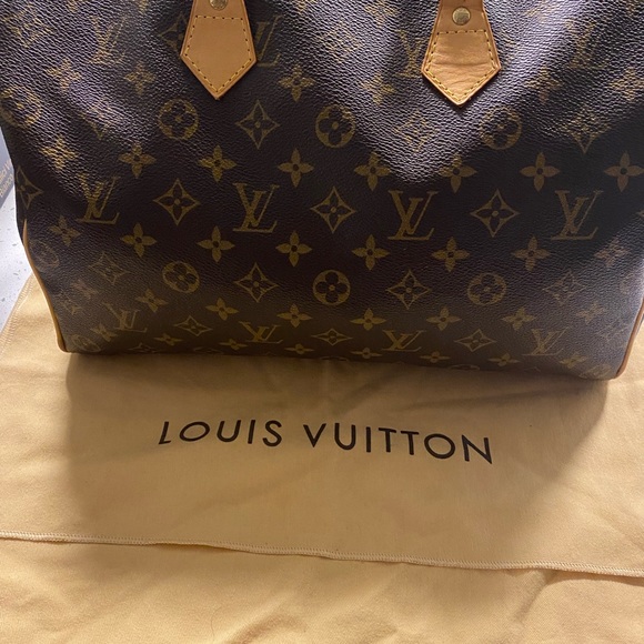 ❤️Louis V-Speedy. Pristine Condition! - Picture 2 of 12